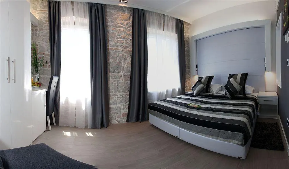 Authentic Luxury Rooms Split Gasthuis