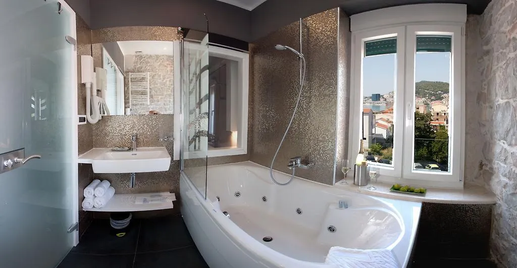 **** Gasthuis Authentic Luxury Rooms Split Kroatië